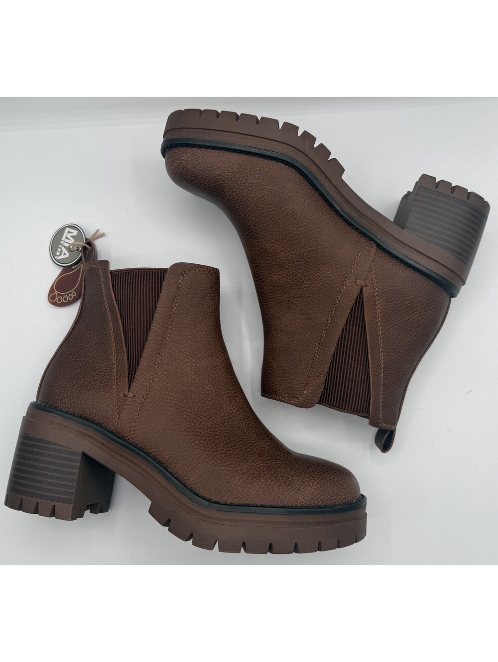 NEW MIA casen Women’s Chelsea Boots Luggage Brown Ribbed Chunky Heel Lug Sole 9